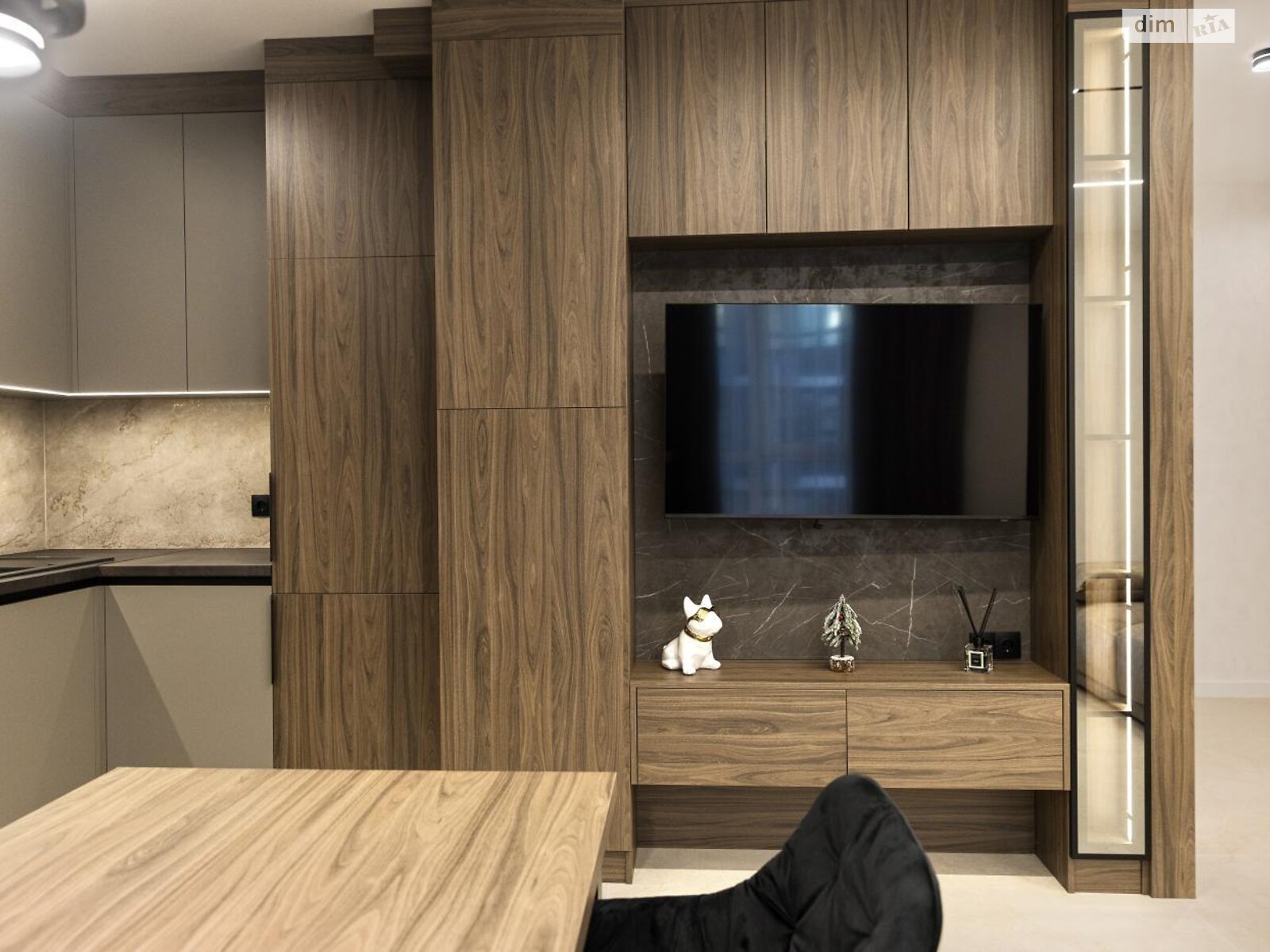 трехкомнатная квартира в Львове, район Голоско, на ул. Топольная 4 в аренду на долгий срок помесячно фото 1