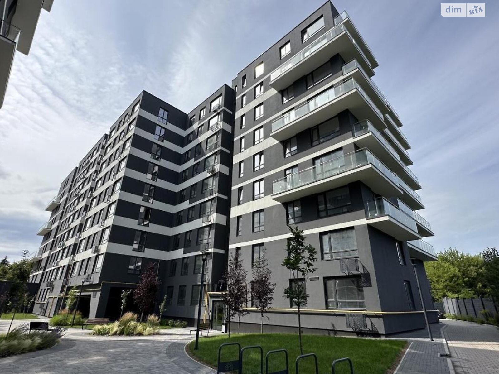 трехкомнатная квартира в Львове, район Голоско, на ул. Топольная 4 в аренду на долгий срок помесячно фото 1