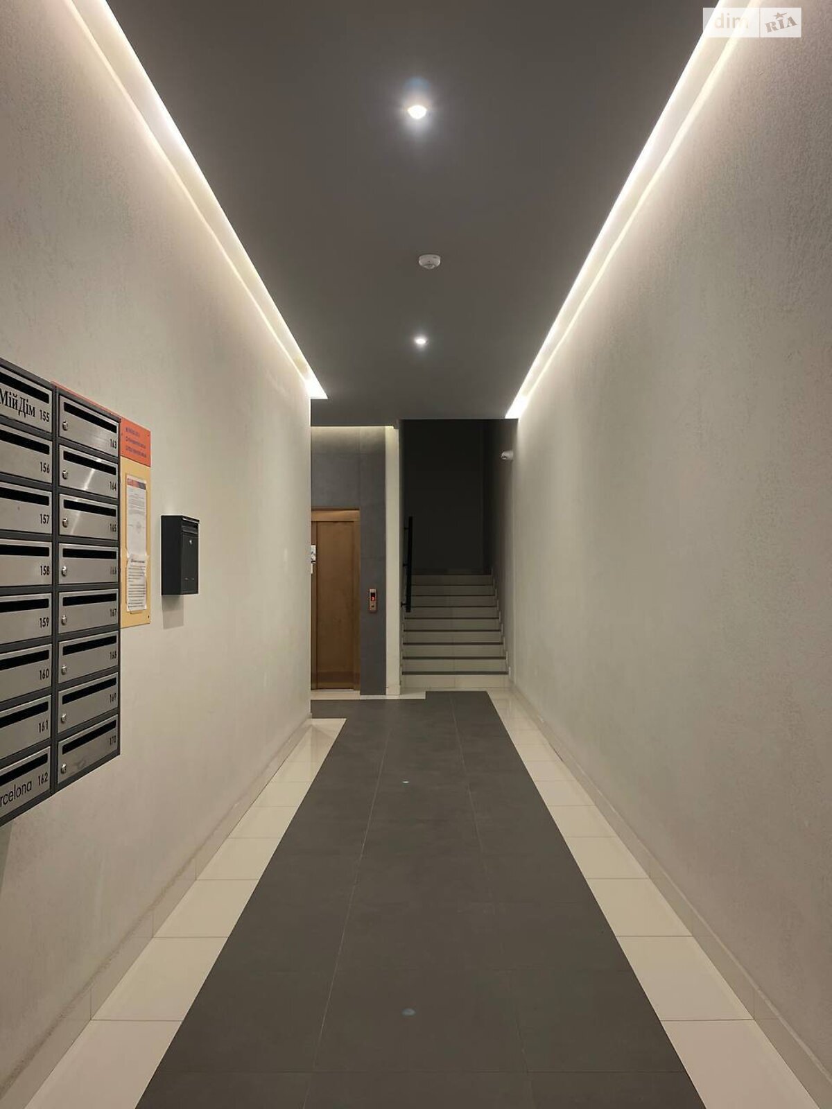 однокімнатна квартира в Львові, район Голоско, на вул. Замарстинівська в довготривалу оренду помісячно фото 1 однокімнатна квартира в Львові, район Голоско, на вул. Замарстинівська в довготривалу оренду помісячно фото 1