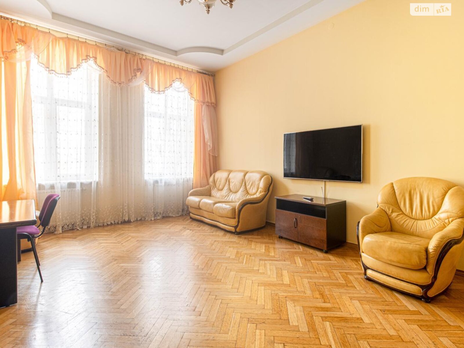 трехкомнатная квартира с мебелью в Львове, на ул. Карпинца Ивана 1 в аренду на долгий срок помесячно фото 1