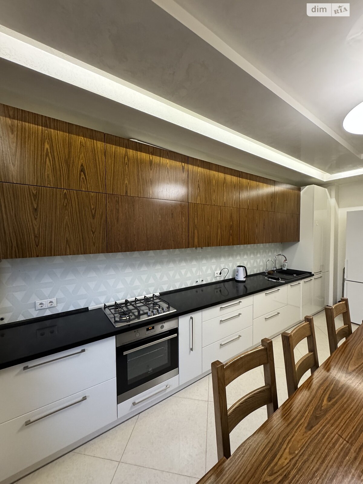 двухкомнатная квартира в Львове, район Кайзервальд, на ул. Лычаковская 33А в аренду на долгий срок помесячно фото 1