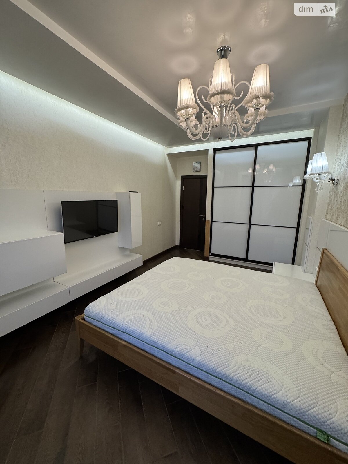 двухкомнатная квартира в Львове, район Кайзервальд, на ул. Лычаковская 33А в аренду на долгий срок помесячно фото 1