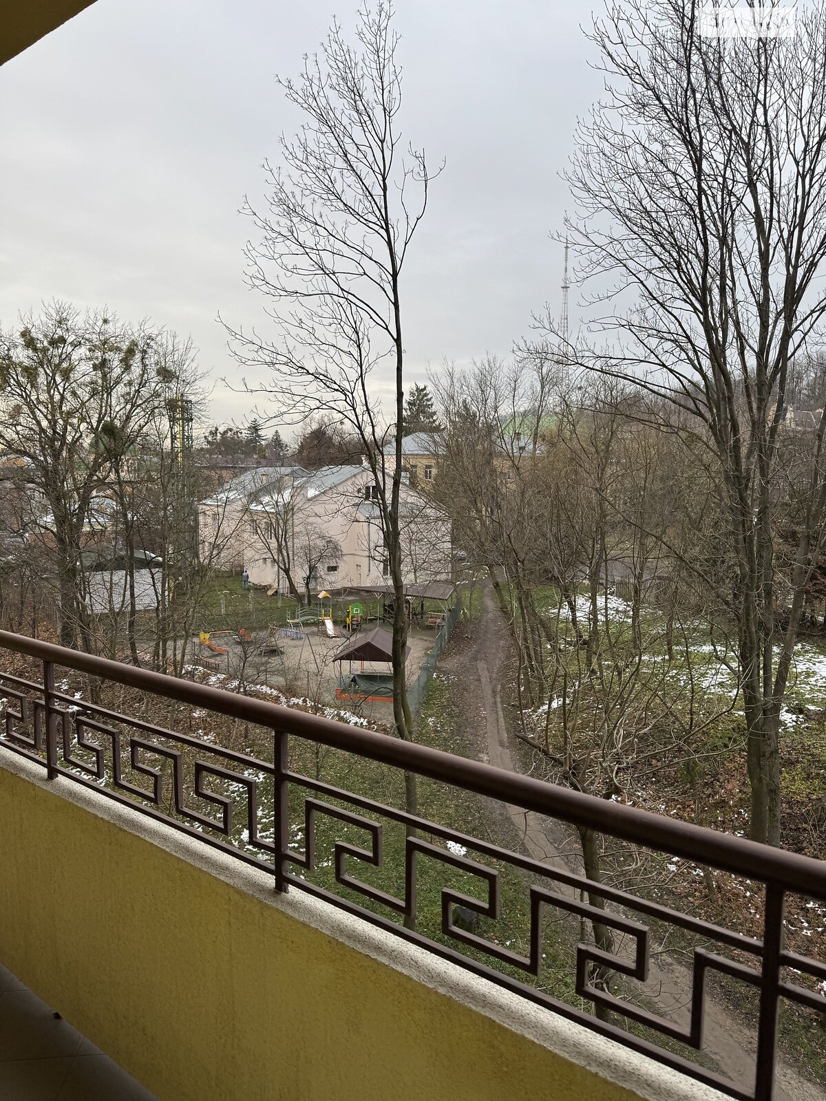 двухкомнатная квартира в Львове, район Кайзервальд, на ул. Лычаковская 33А в аренду на долгий срок помесячно фото 1