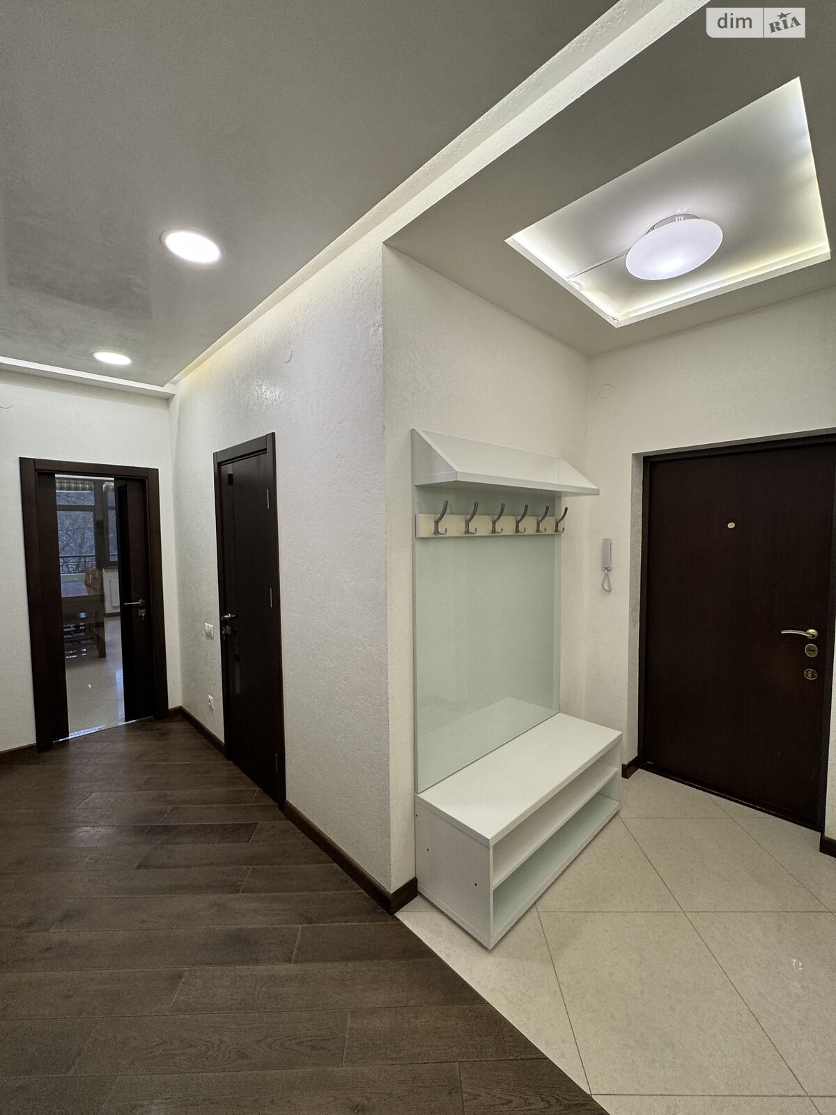 двухкомнатная квартира в Львове, район Кайзервальд, на ул. Лычаковская 33А в аренду на долгий срок помесячно фото 1