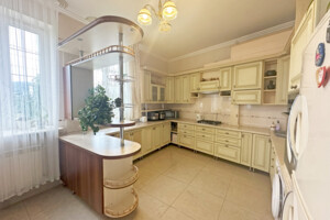 трехкомнатная квартира в Львове, район Кайзервальд, на ул. Метлинского в аренду на долгий срок помесячно фото 2 трехкомнатная квартира в Львове, район Кайзервальд, на ул. Метлинского в аренду на долгий срок помесячно фото 2