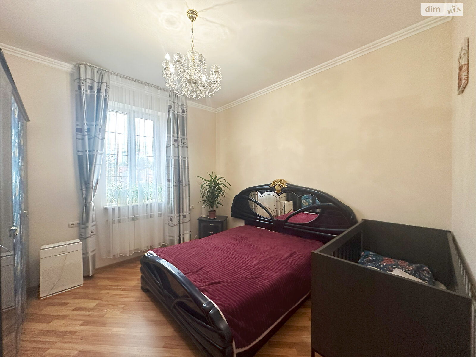 трехкомнатная квартира в Львове, район Кайзервальд, на ул. Метлинского в аренду на долгий срок помесячно фото 1 трехкомнатная квартира в Львове, район Кайзервальд, на ул. Метлинского в аренду на долгий срок помесячно фото 1