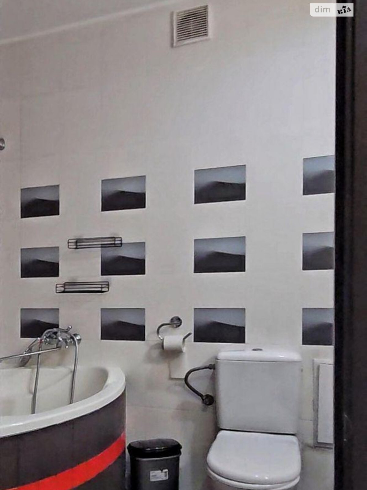 трехкомнатная квартира в Львове, район Кайзервальд, на ул. Васильченко 14 в аренду на долгий срок помесячно фото 1