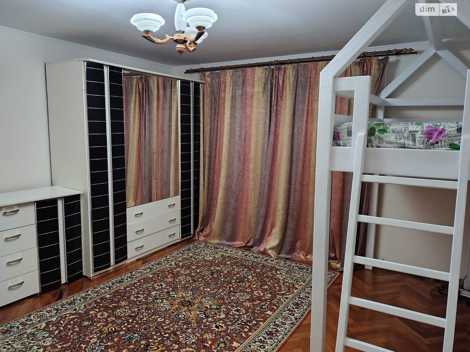 однокімнатна квартира в Львові, на вул. Китайська 12 в довготривалу оренду помісячно фото 1 однокімнатна квартира в Львові, на вул. Китайська 12 в довготривалу оренду помісячно фото 1