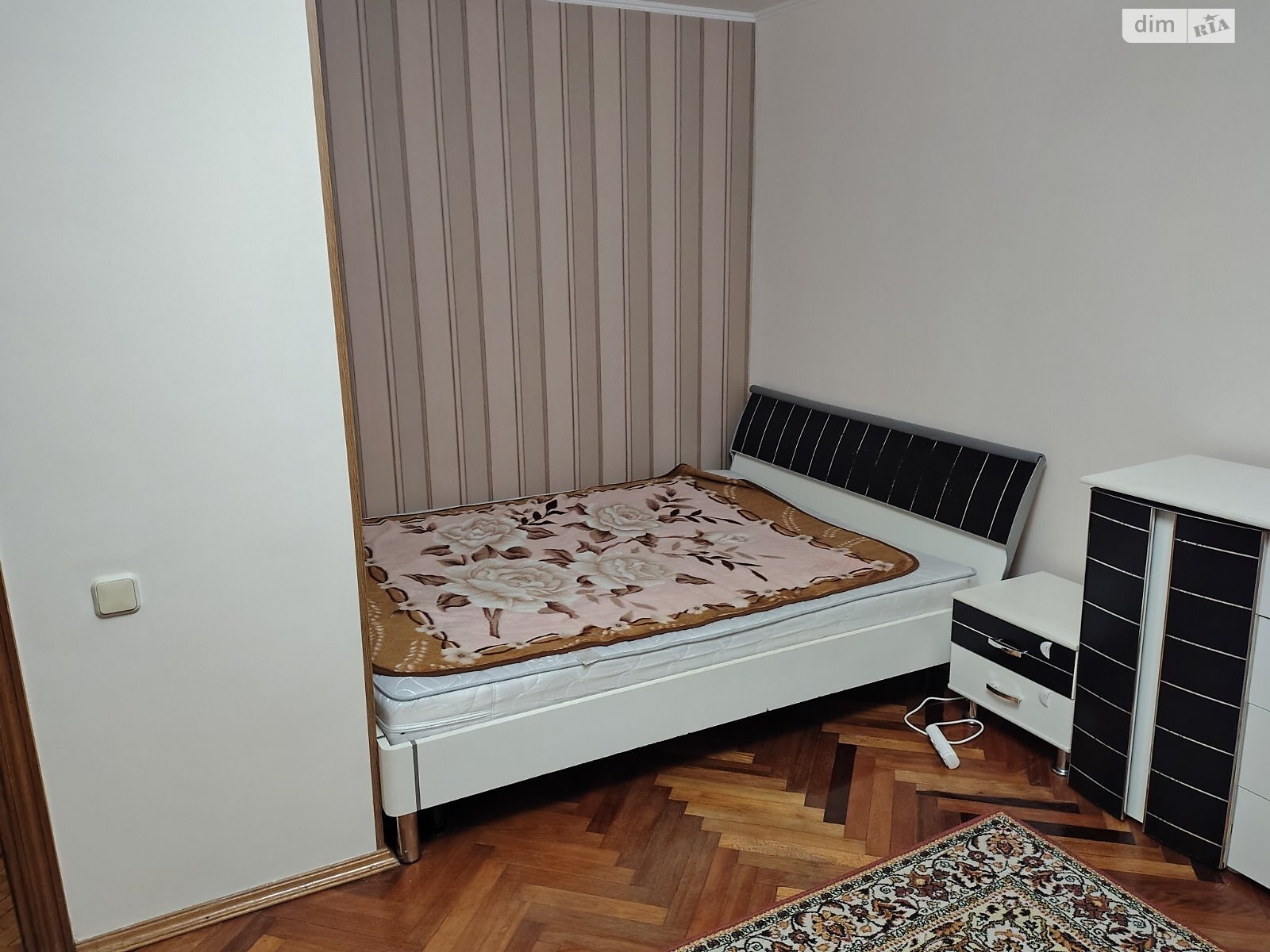 однокімнатна квартира в Львові, на вул. Китайська 12 в довготривалу оренду помісячно фото 1 однокімнатна квартира в Львові, на вул. Китайська 12 в довготривалу оренду помісячно фото 1