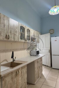 трикімнатна квартира в Львові, район Клепарів, на вул. Хорватська в довготривалу оренду помісячно фото 2 трикімнатна квартира в Львові, район Клепарів, на вул. Хорватська в довготривалу оренду помісячно фото 2