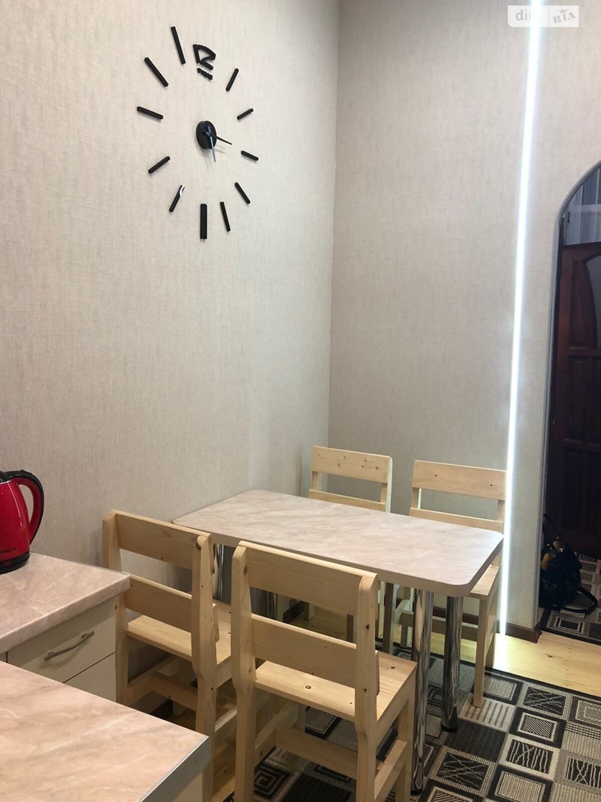 однокомнатная квартира в Львове, район Клепаров, на ул. Кучера Академика в аренду на долгий срок помесячно фото 1 однокомнатная квартира в Львове, район Клепаров, на ул. Кучера Академика в аренду на долгий срок помесячно фото 1