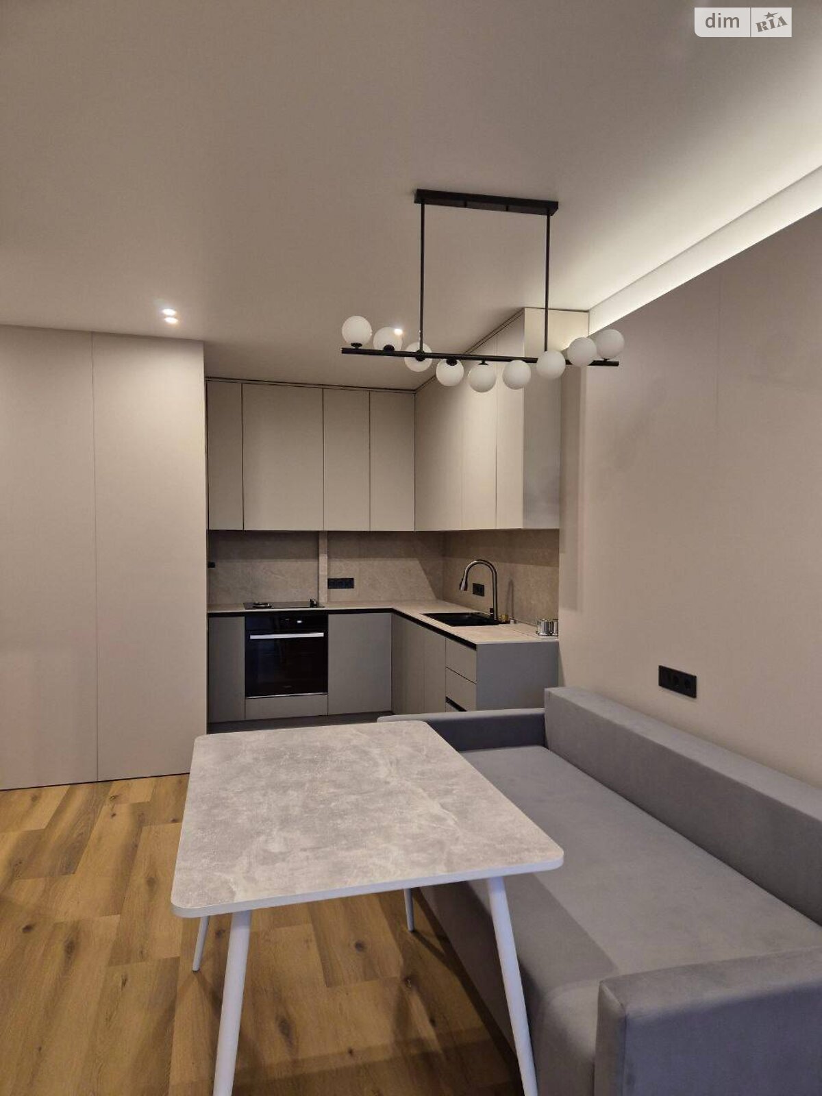 однокімнатна квартира в Львові, район Клепарів, на вул. Шевченка Тараса 60 в довготривалу оренду помісячно фото 1 однокімнатна квартира в Львові, район Клепарів, на вул. Шевченка Тараса 60 в довготривалу оренду помісячно фото 1