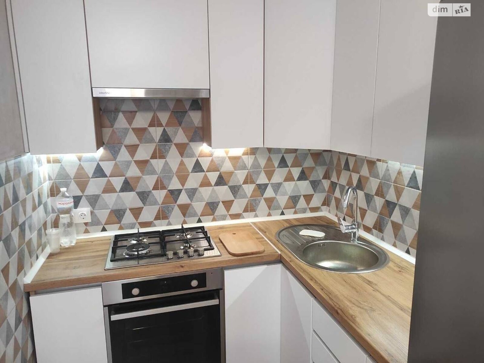 однокімнатна квартира в Львові, район Клепарів, на вул. Шевченка Тараса 60 корпус 7 в довготривалу оренду помісячно фото 1