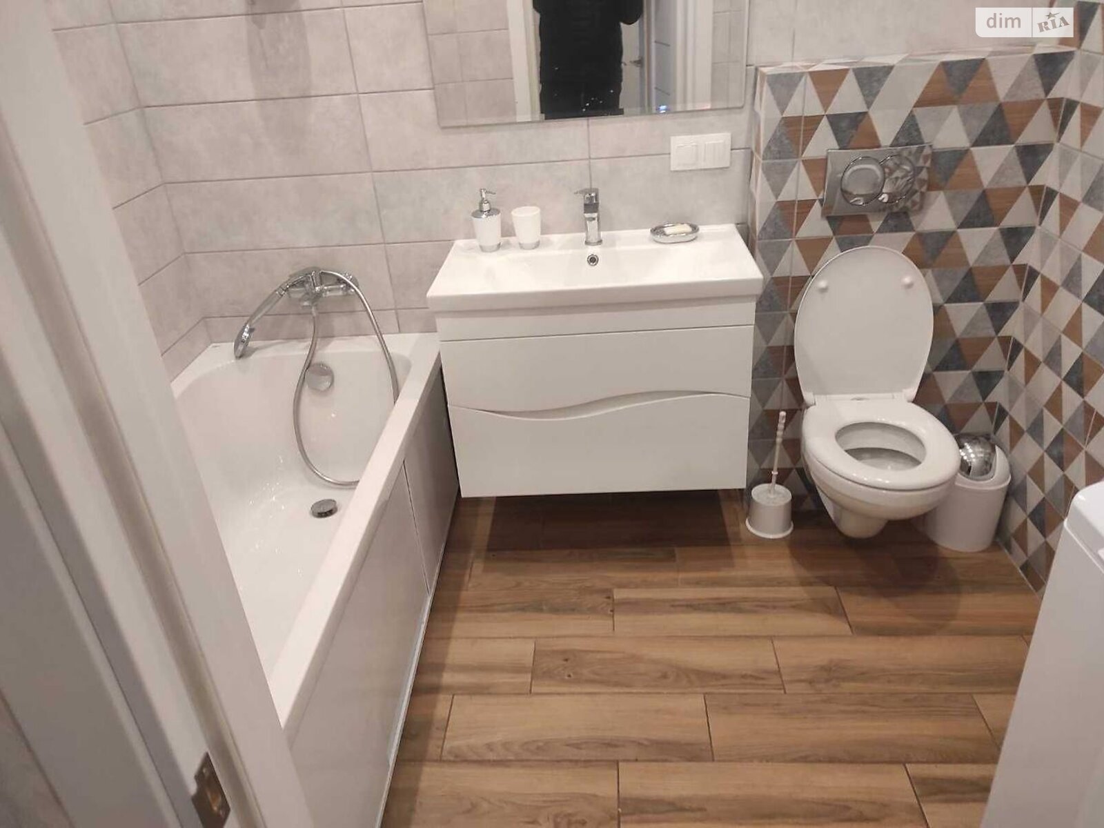 однокімнатна квартира в Львові, район Клепарів, на вул. Шевченка Тараса 60 корпус 7 в довготривалу оренду помісячно фото 1