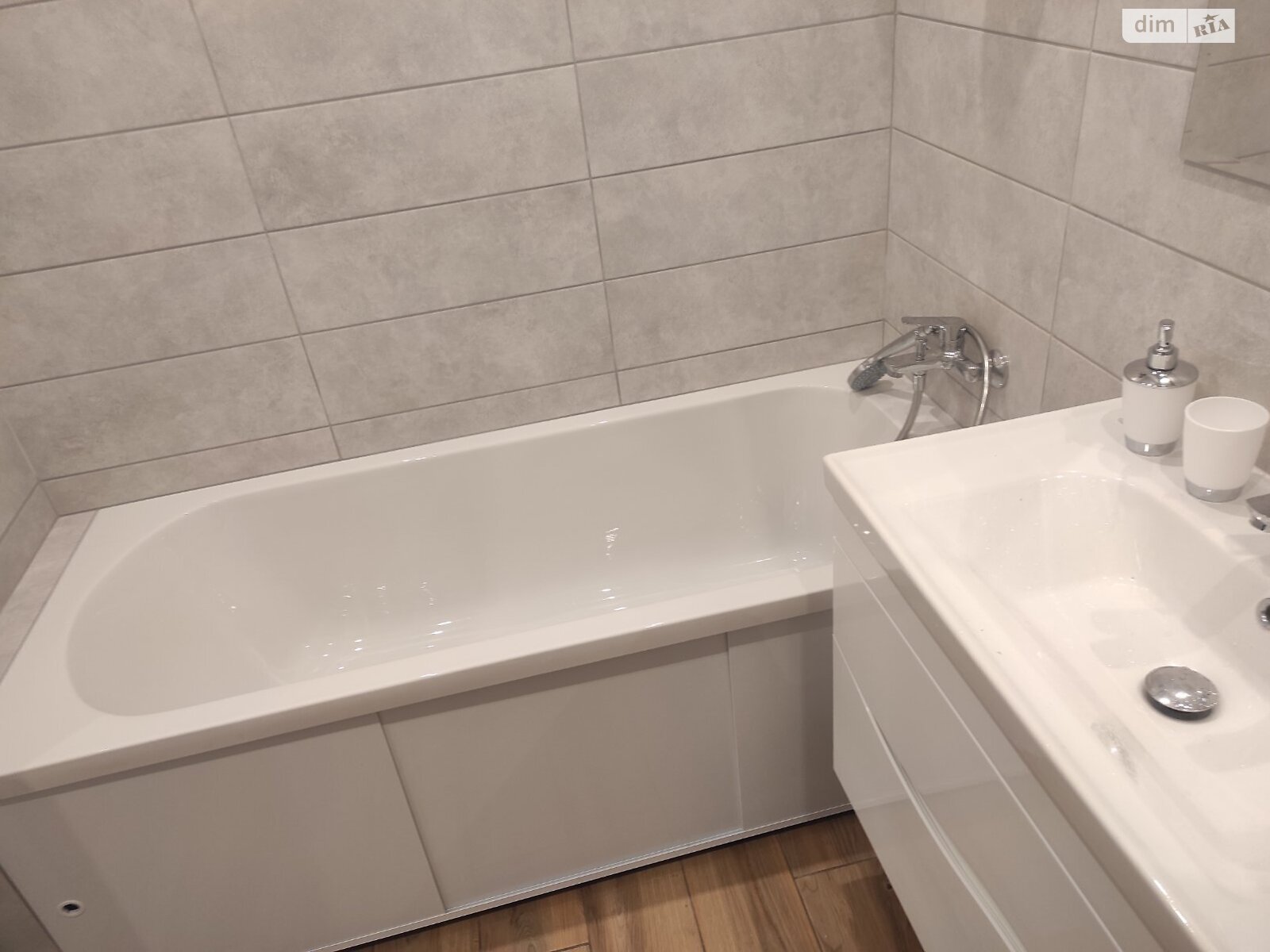 однокімнатна квартира в Львові, район Клепарів, на вул. Шевченка Тараса 60 корпус 7 в довготривалу оренду помісячно фото 1