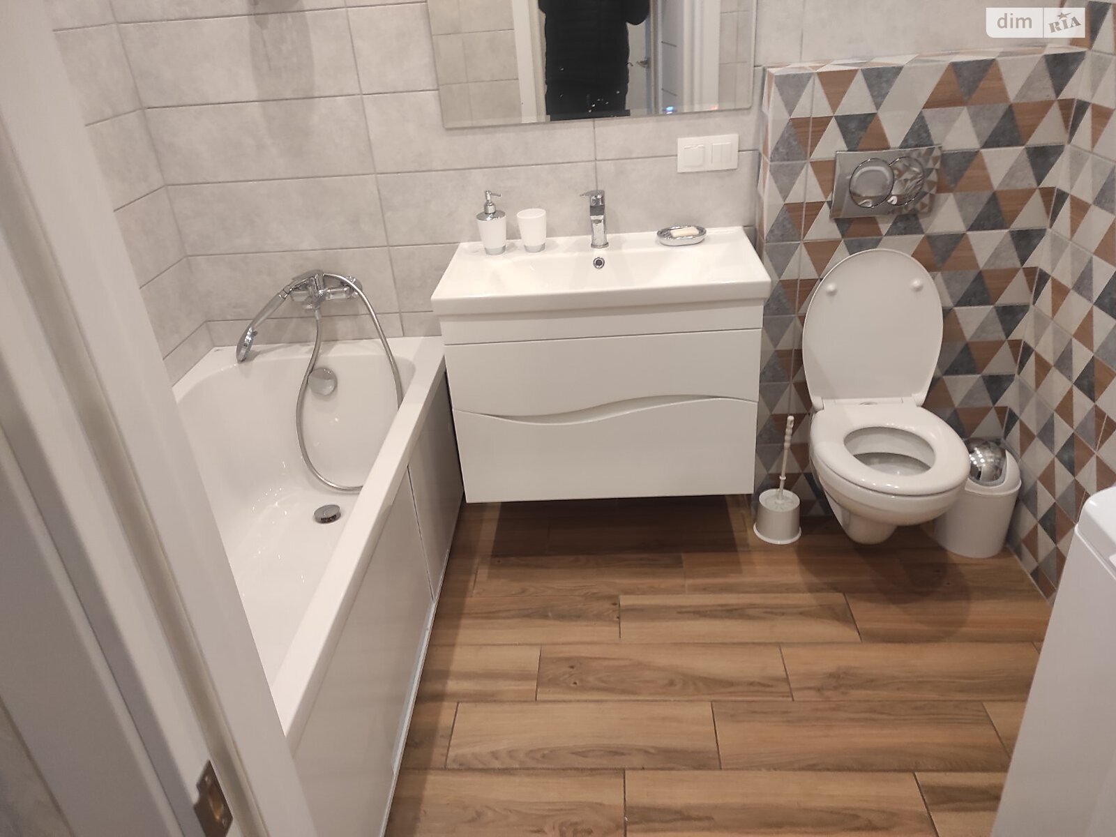 однокімнатна квартира в Львові, район Клепарів, на вул. Шевченка Тараса 60 корпус 7 в довготривалу оренду помісячно фото 1