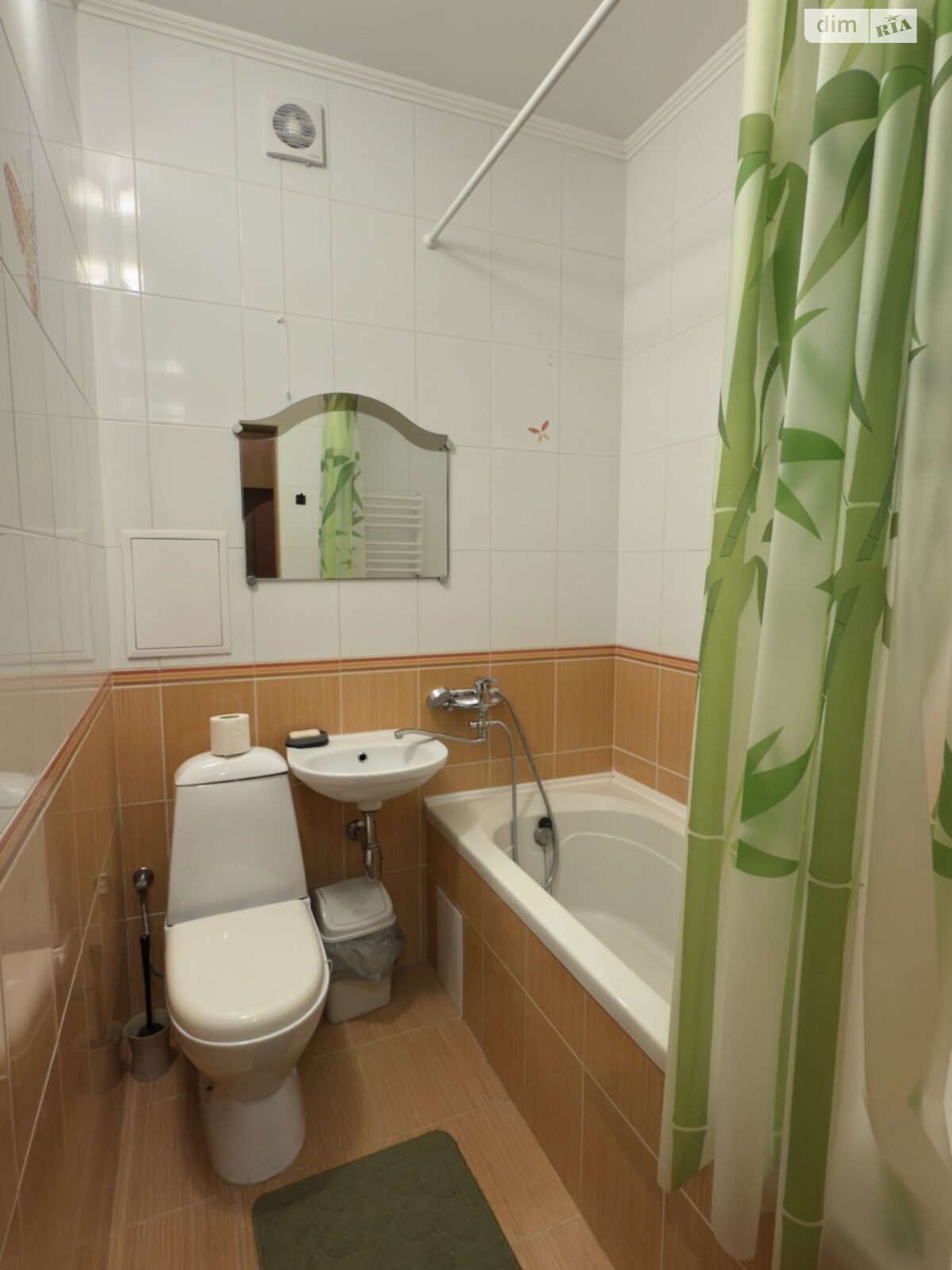 двухкомнатная квартира в Львове, район Клепаров, на ул. Шевченко Тараса в аренду на долгий срок помесячно фото 1