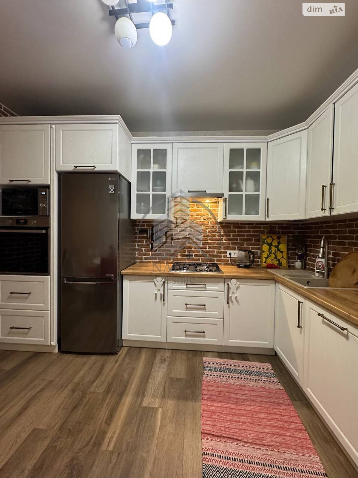 двухкомнатная квартира в Львове, район Клепаров, на ул. Шевченко Тараса 60 в аренду на долгий срок помесячно фото 1 двухкомнатная квартира в Львове, район Клепаров, на ул. Шевченко Тараса 60 в аренду на долгий срок помесячно фото 1