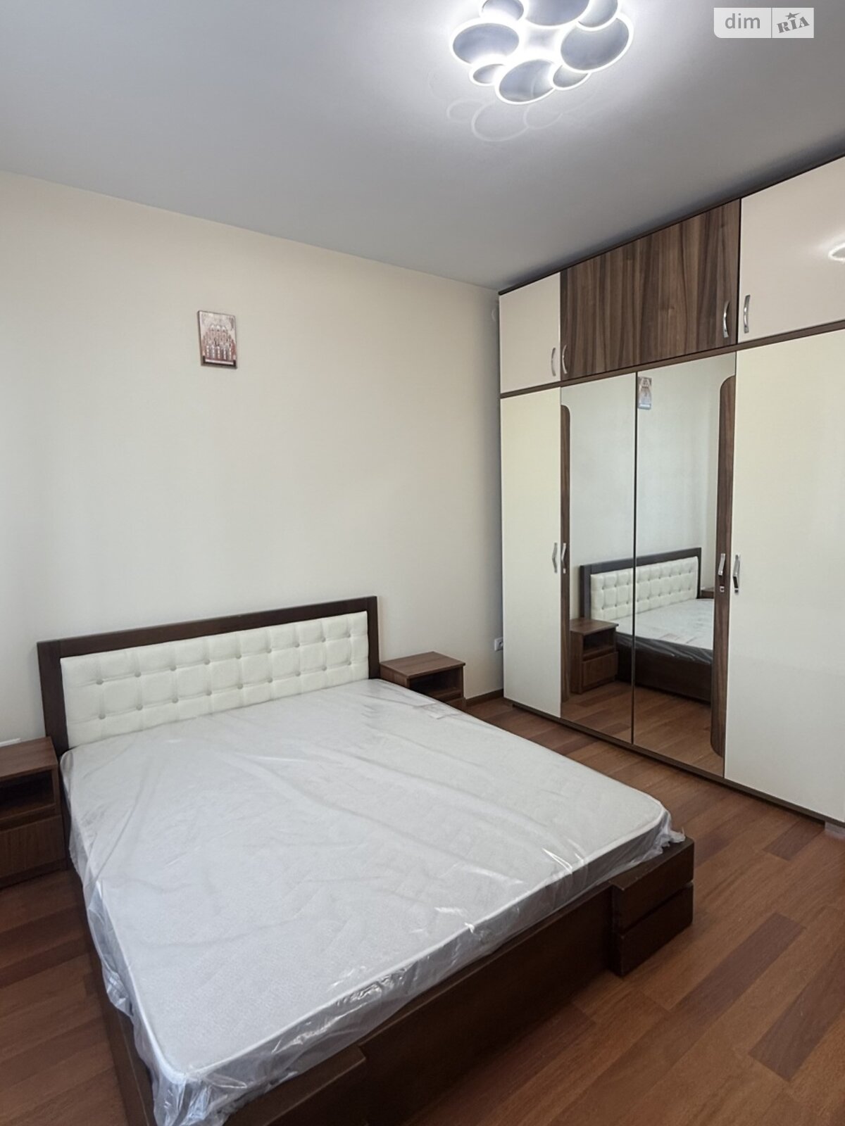 двухкомнатная квартира в Львове, район Кульпарков, на ул. Леонида Перфецкого в аренду на долгий срок помесячно фото 1 двухкомнатная квартира в Львове, район Кульпарков, на ул. Леонида Перфецкого в аренду на долгий срок помесячно фото 1