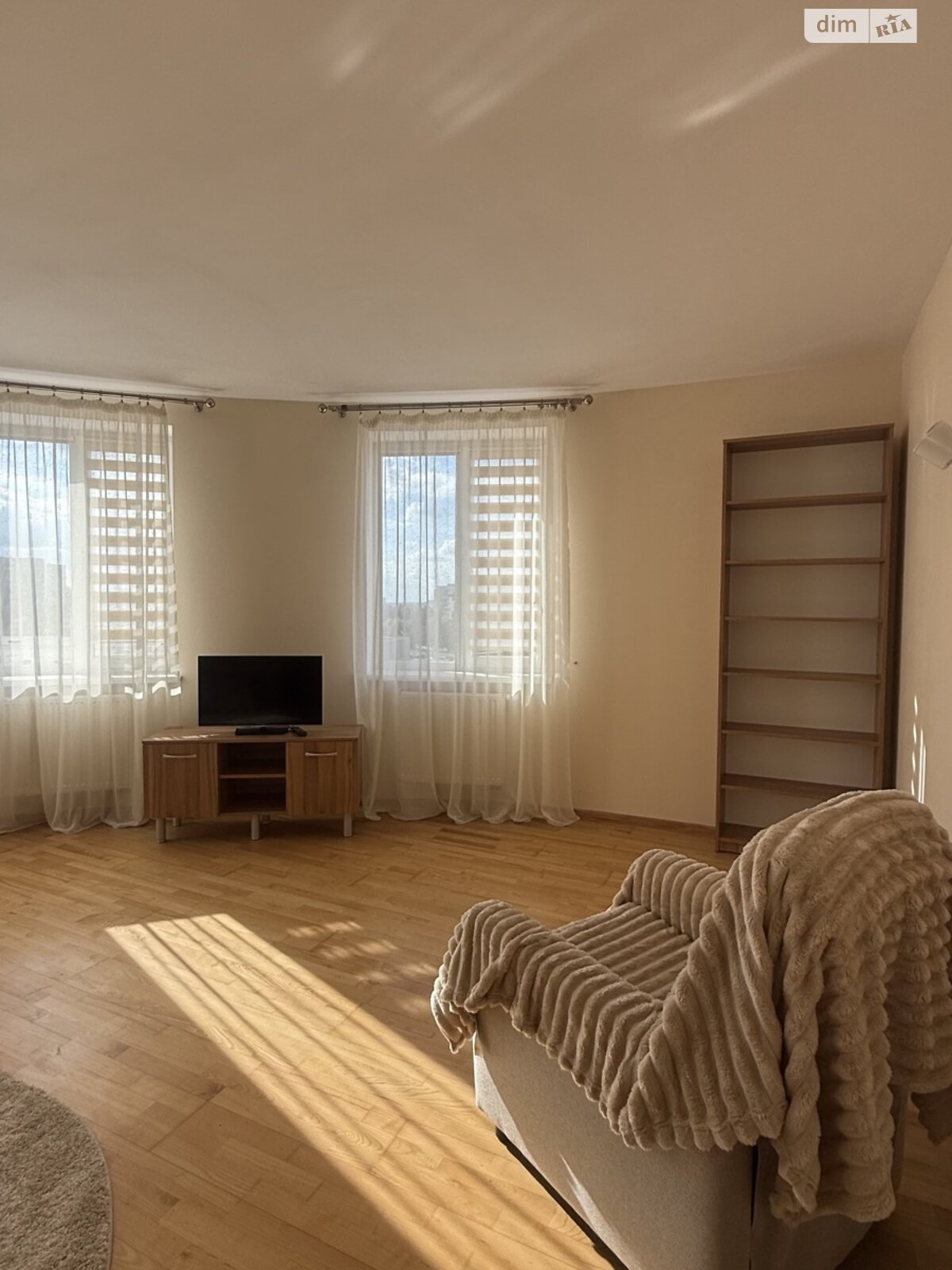 двухкомнатная квартира в Львове, район Кульпарков, на ул. Леонида Перфецкого в аренду на долгий срок помесячно фото 1 двухкомнатная квартира в Львове, район Кульпарков, на ул. Леонида Перфецкого в аренду на долгий срок помесячно фото 1