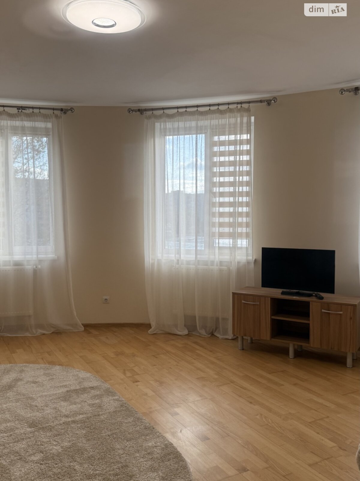 двухкомнатная квартира в Львове, район Кульпарков, на ул. Леонида Перфецкого в аренду на долгий срок помесячно фото 1 двухкомнатная квартира в Львове, район Кульпарков, на ул. Леонида Перфецкого в аренду на долгий срок помесячно фото 1