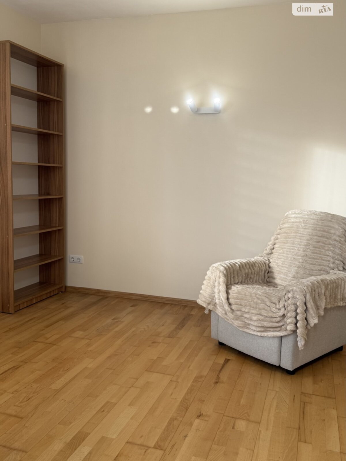 двухкомнатная квартира в Львове, район Кульпарков, на ул. Леонида Перфецкого в аренду на долгий срок помесячно фото 1 двухкомнатная квартира в Львове, район Кульпарков, на ул. Леонида Перфецкого в аренду на долгий срок помесячно фото 1