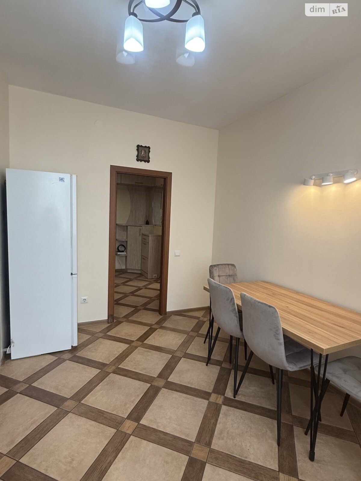 двухкомнатная квартира в Львове, район Кульпарков, на ул. Леонида Перфецкого в аренду на долгий срок помесячно фото 1 двухкомнатная квартира в Львове, район Кульпарков, на ул. Леонида Перфецкого в аренду на долгий срок помесячно фото 1