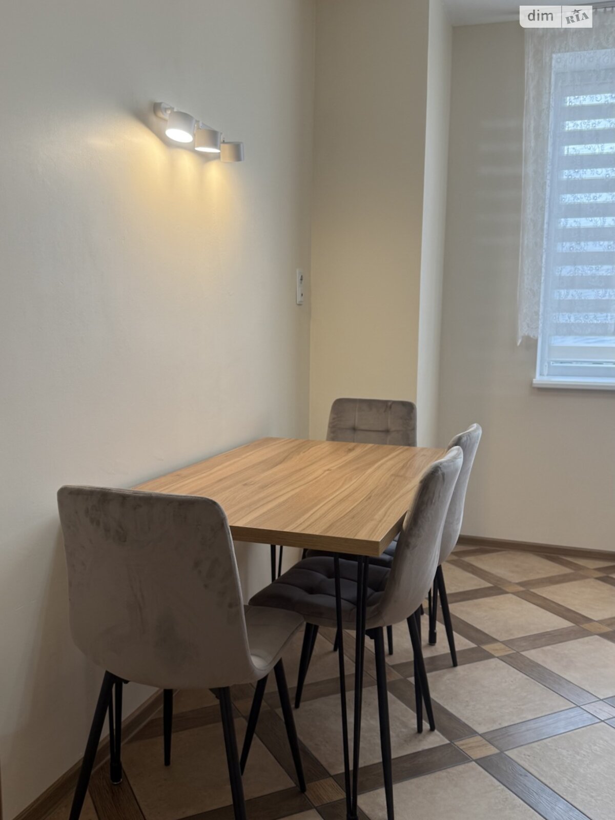 двухкомнатная квартира в Львове, район Кульпарков, на ул. Леонида Перфецкого в аренду на долгий срок помесячно фото 1 двухкомнатная квартира в Львове, район Кульпарков, на ул. Леонида Перфецкого в аренду на долгий срок помесячно фото 1