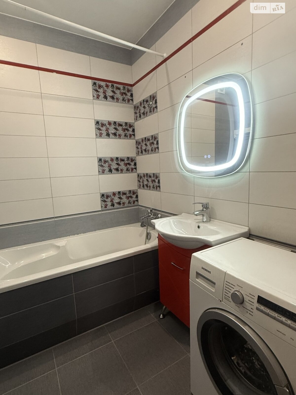 двухкомнатная квартира в Львове, район Кульпарков, на ул. Леонида Перфецкого в аренду на долгий срок помесячно фото 1 двухкомнатная квартира в Львове, район Кульпарков, на ул. Леонида Перфецкого в аренду на долгий срок помесячно фото 1