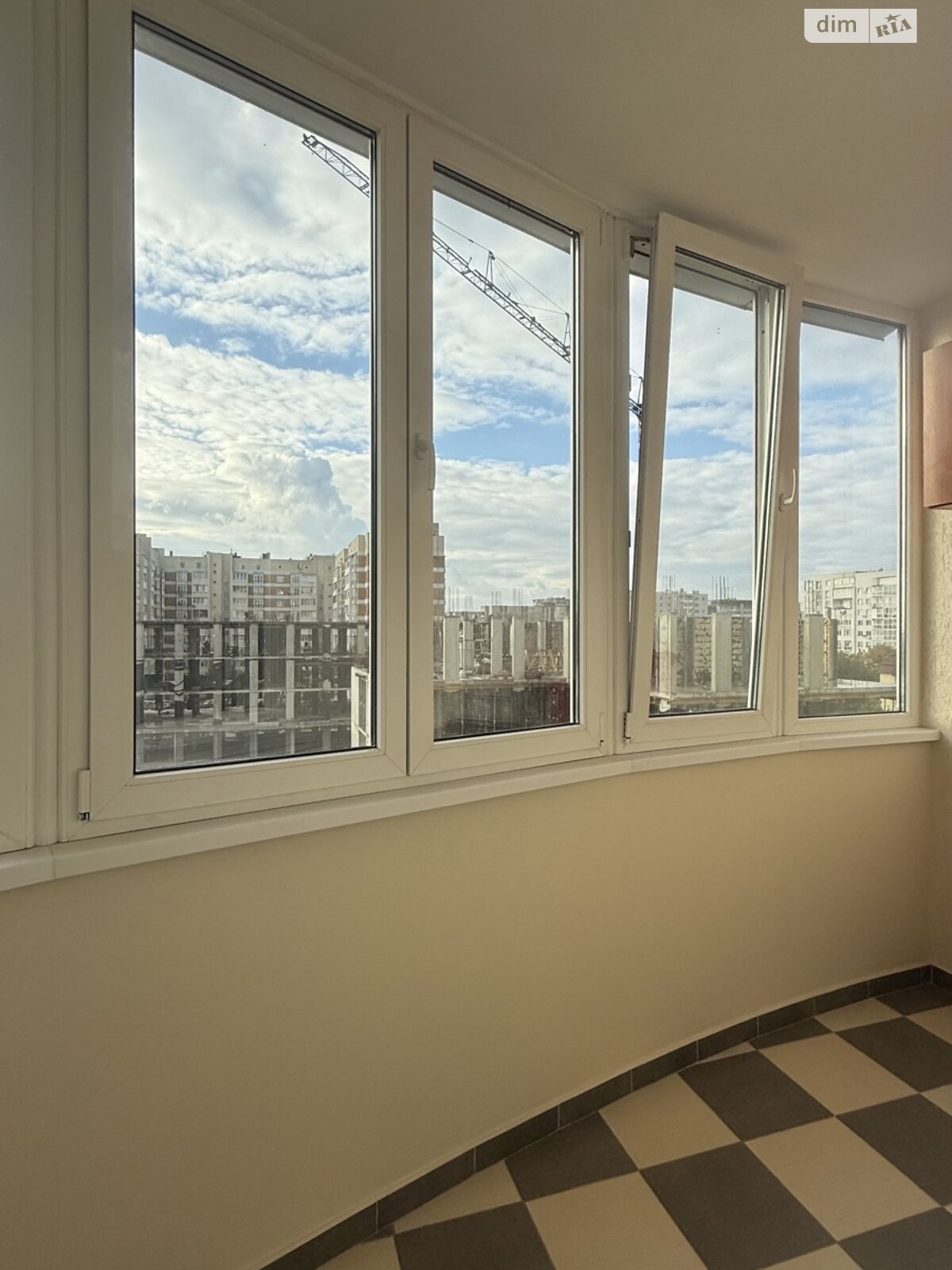 двухкомнатная квартира в Львове, район Кульпарков, на ул. Леонида Перфецкого в аренду на долгий срок помесячно фото 1 двухкомнатная квартира в Львове, район Кульпарков, на ул. Леонида Перфецкого в аренду на долгий срок помесячно фото 1