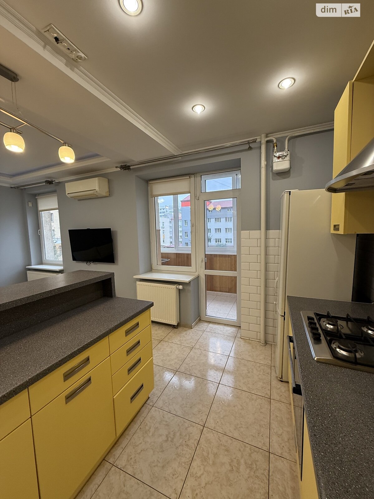 двухкомнатная квартира в Львове, район Кульпарков, на ул. Леонида Перфецкого в аренду на долгий срок помесячно фото 1 двухкомнатная квартира в Львове, район Кульпарков, на ул. Леонида Перфецкого в аренду на долгий срок помесячно фото 1