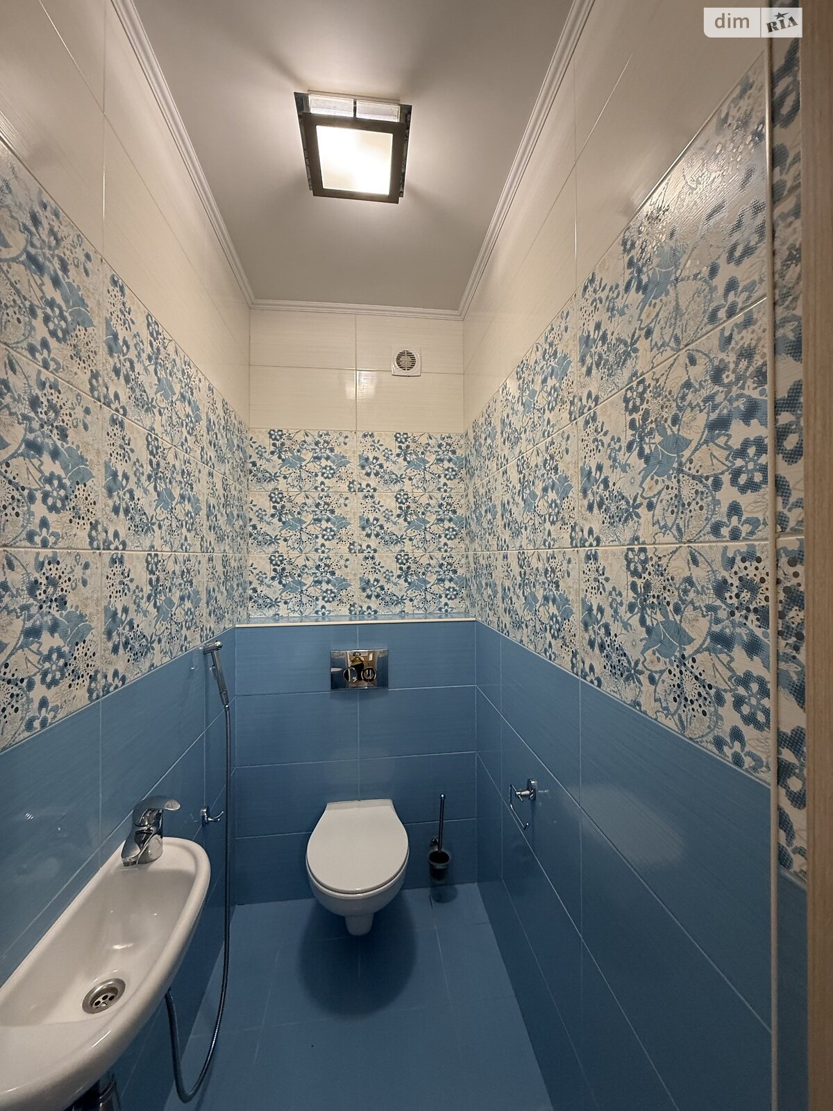 двухкомнатная квартира в Львове, район Кульпарков, на ул. Леонида Перфецкого в аренду на долгий срок помесячно фото 1 двухкомнатная квартира в Львове, район Кульпарков, на ул. Леонида Перфецкого в аренду на долгий срок помесячно фото 1