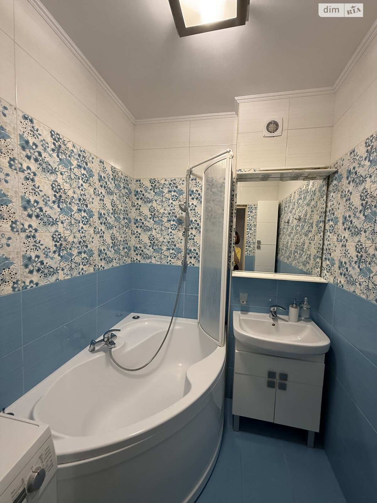 двухкомнатная квартира в Львове, район Кульпарков, на ул. Леонида Перфецкого в аренду на долгий срок помесячно фото 1 двухкомнатная квартира в Львове, район Кульпарков, на ул. Леонида Перфецкого в аренду на долгий срок помесячно фото 1