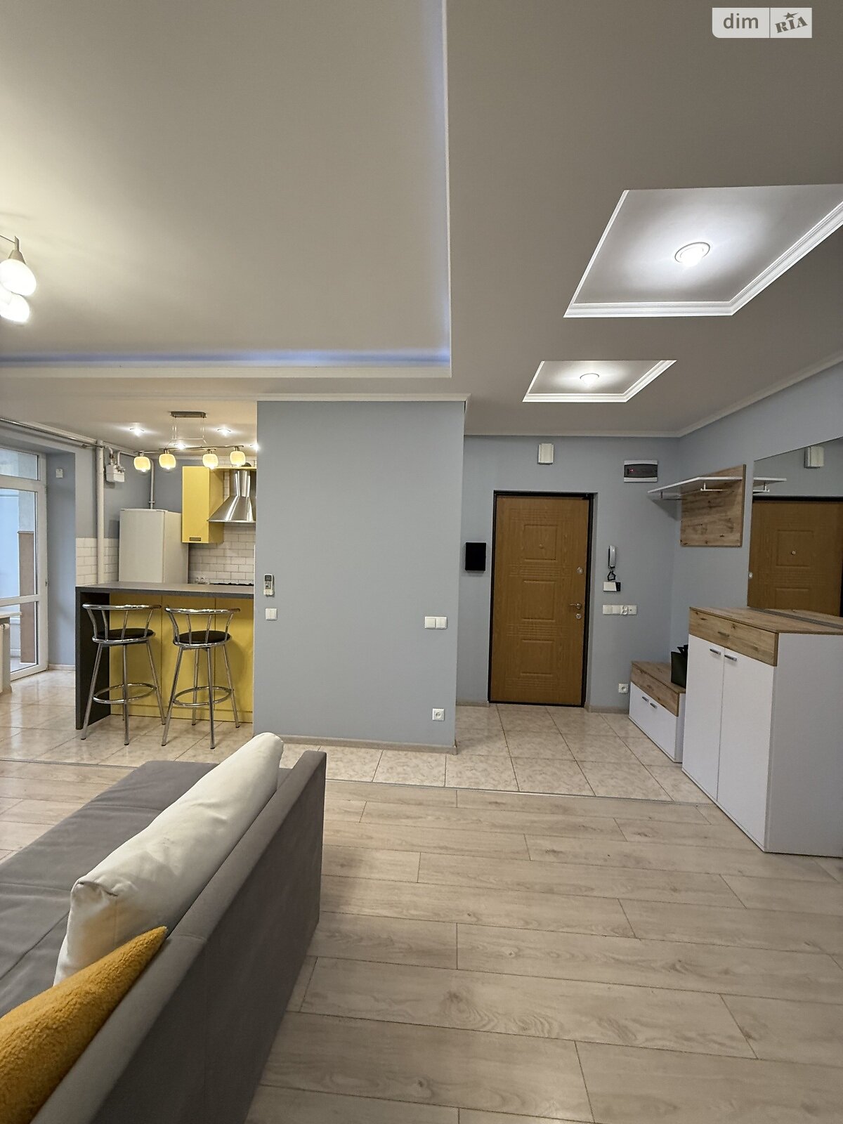 двухкомнатная квартира в Львове, район Кульпарков, на ул. Леонида Перфецкого в аренду на долгий срок помесячно фото 1 двухкомнатная квартира в Львове, район Кульпарков, на ул. Леонида Перфецкого в аренду на долгий срок помесячно фото 1