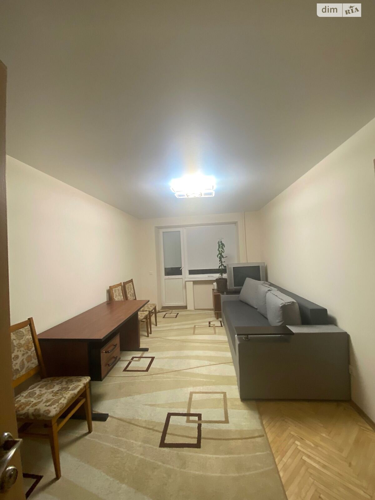 трехкомнатная квартира в Львове, район Кульпарков, на ул. Владимира Великого 36 в аренду на долгий срок помесячно фото 1 трехкомнатная квартира в Львове, район Кульпарков, на ул. Владимира Великого 36 в аренду на долгий срок помесячно фото 1