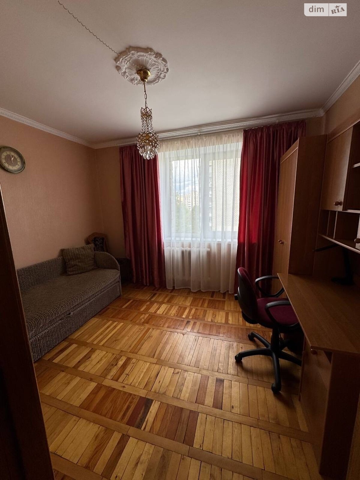трикімнатна квартира в Львові, район Левандівка, на вул. Широка 94 в довготривалу оренду помісячно фото 1 трикімнатна квартира в Львові, район Левандівка, на вул. Широка 94 в довготривалу оренду помісячно фото 1