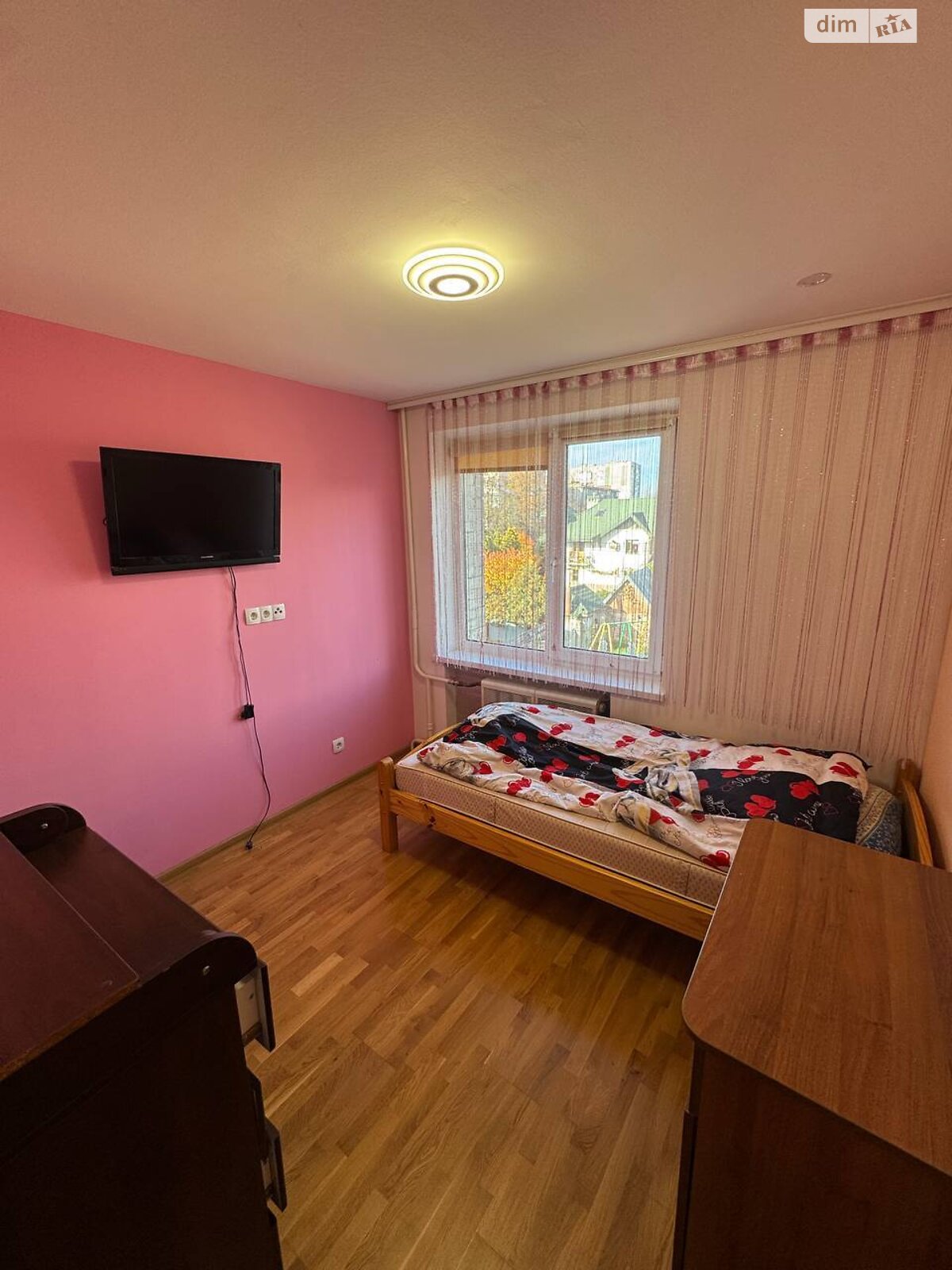 трехкомнатная квартира в Львове, район Левандовка, на ул. Сирко Ивана 2 в аренду на долгий срок помесячно фото 1 трехкомнатная квартира в Львове, район Левандовка, на ул. Сирко Ивана 2 в аренду на долгий срок помесячно фото 1