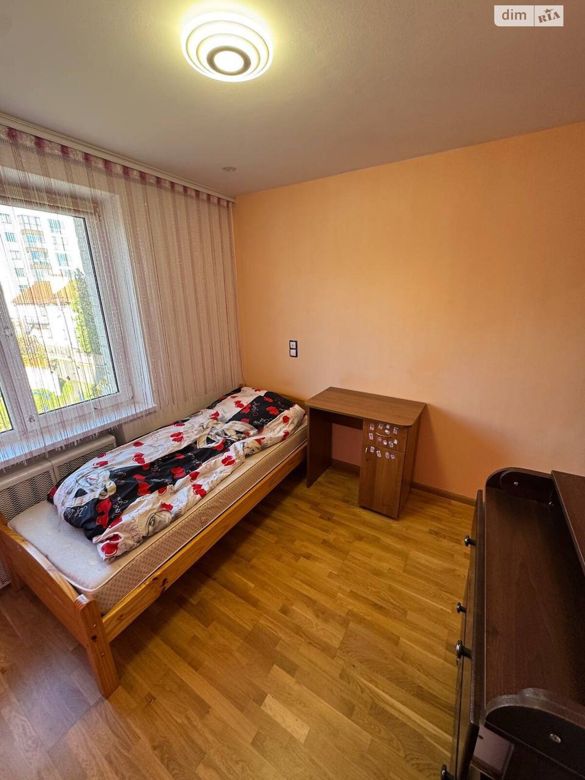 трехкомнатная квартира в Львове, район Левандовка, на ул. Сирко Ивана 2 в аренду на долгий срок помесячно фото 1 трехкомнатная квартира в Львове, район Левандовка, на ул. Сирко Ивана 2 в аренду на долгий срок помесячно фото 1