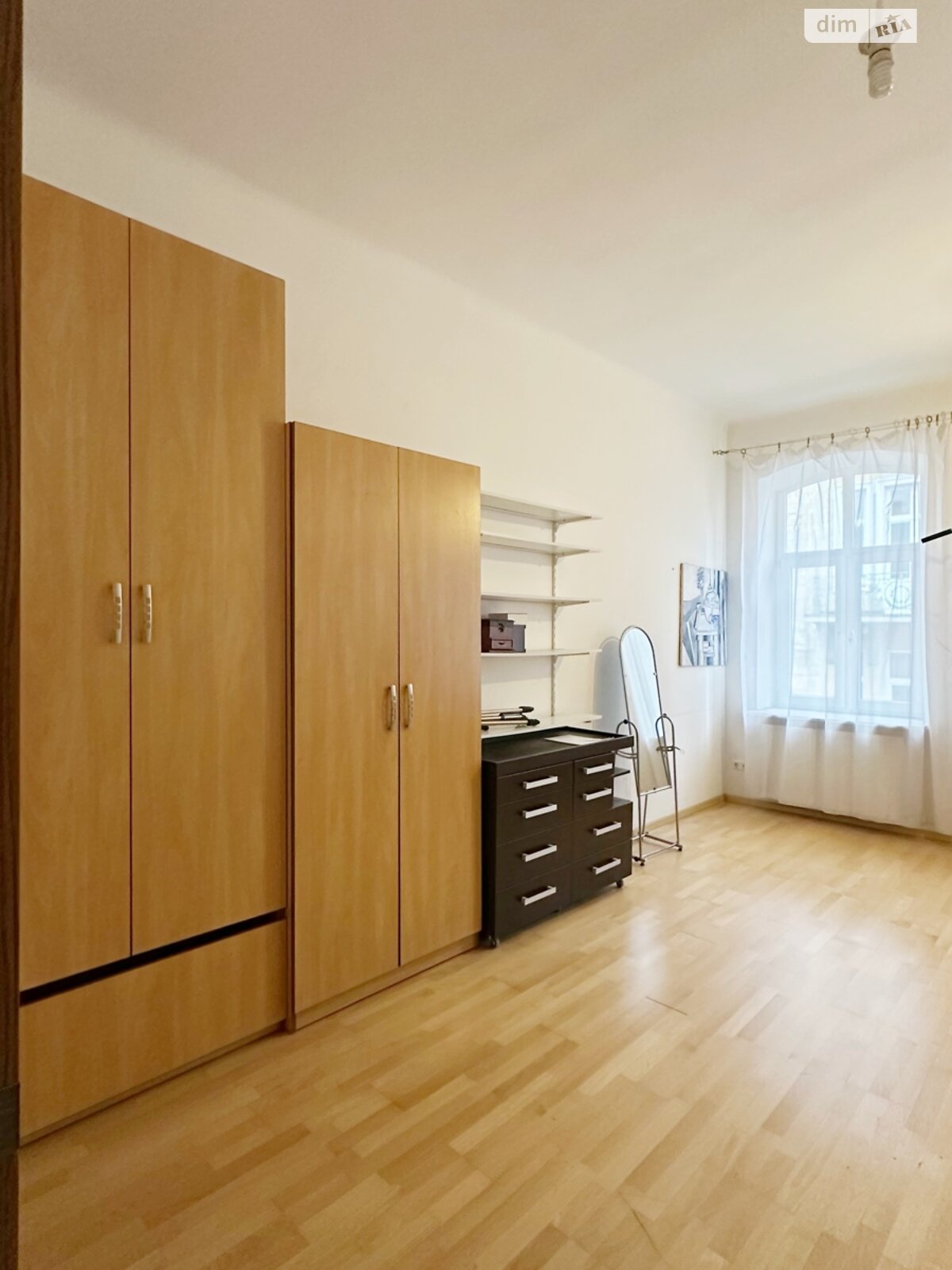 двухкомнатная квартира в Львове, район Лычаков, на ул. Богомольца Академика 6 в аренду на долгий срок помесячно фото 1 двухкомнатная квартира в Львове, район Лычаков, на ул. Богомольца Академика 6 в аренду на долгий срок помесячно фото 1