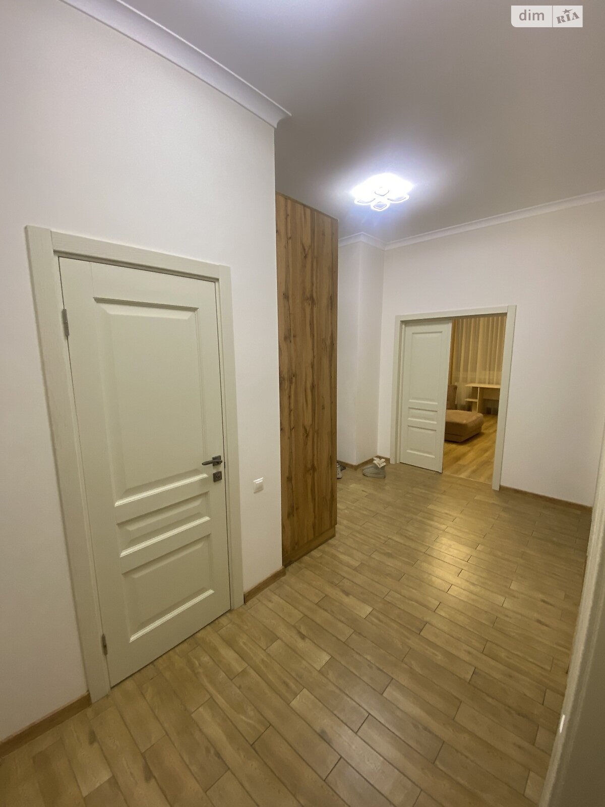 трехкомнатная квартира с мебелью в Львове, район Лычаков, на ул. Мечникова в аренду на долгий срок помесячно фото 1 трехкомнатная квартира с мебелью в Львове, район Лычаков, на ул. Мечникова в аренду на долгий срок помесячно фото 1