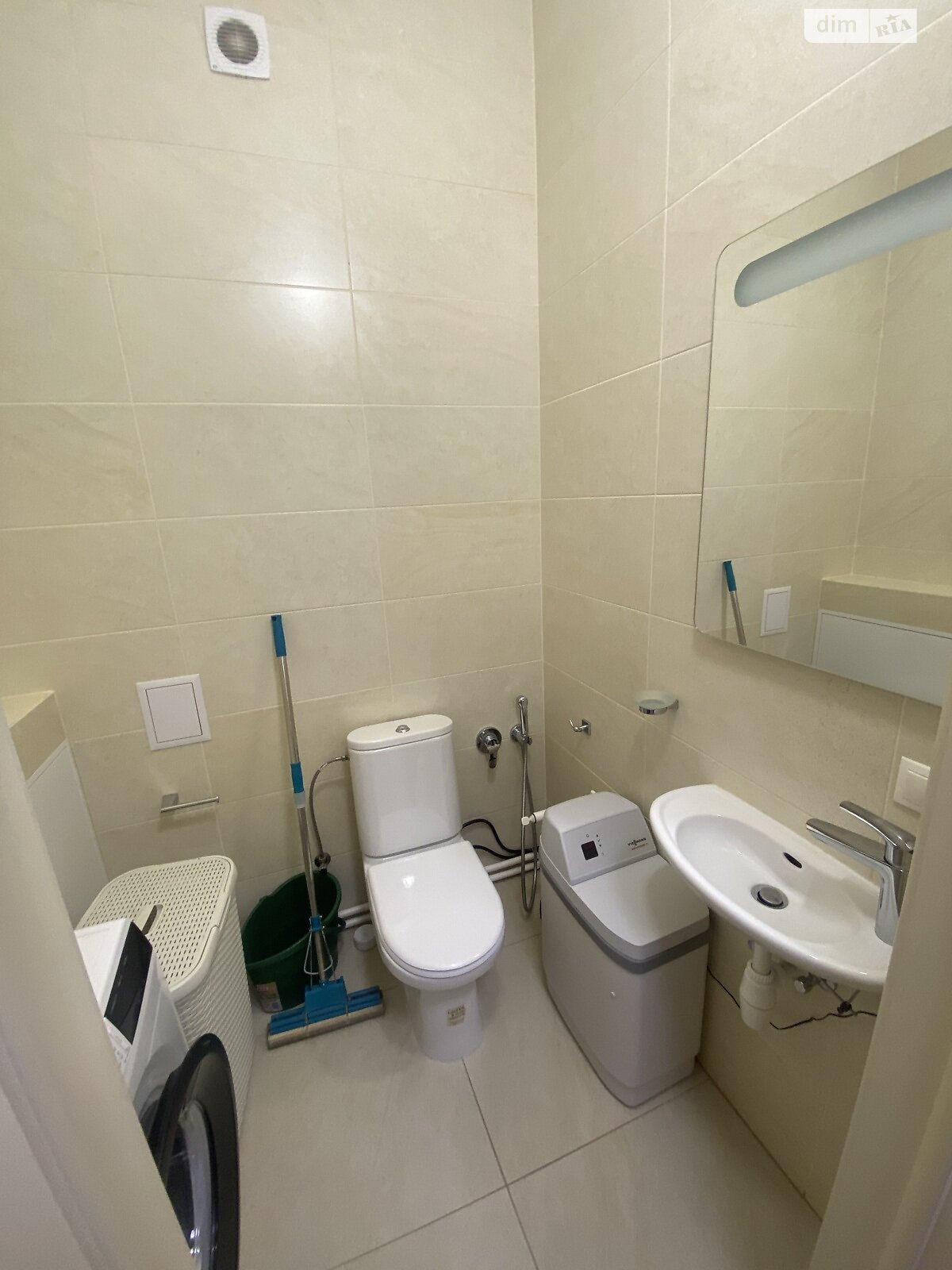 трехкомнатная квартира с мебелью в Львове, район Лычаков, на ул. Мечникова в аренду на долгий срок помесячно фото 1 трехкомнатная квартира с мебелью в Львове, район Лычаков, на ул. Мечникова в аренду на долгий срок помесячно фото 1