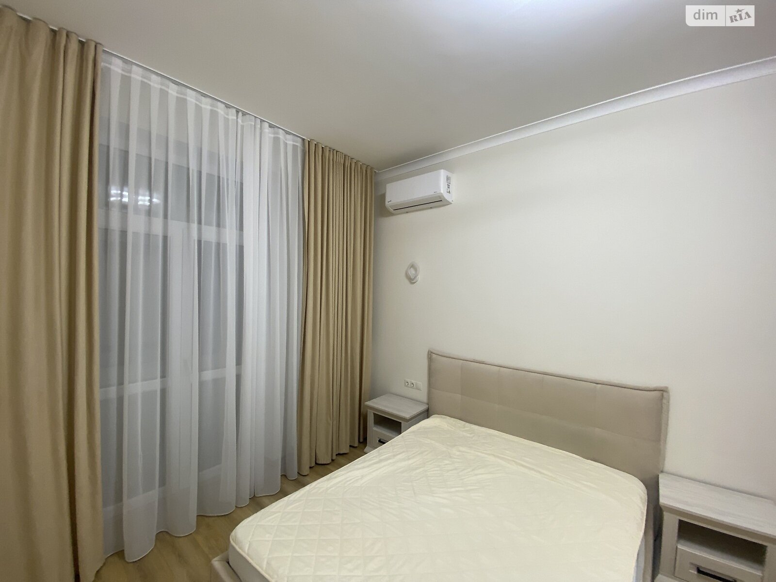 трехкомнатная квартира с мебелью в Львове, район Лычаков, на ул. Мечникова в аренду на долгий срок помесячно фото 1 трехкомнатная квартира с мебелью в Львове, район Лычаков, на ул. Мечникова в аренду на долгий срок помесячно фото 1