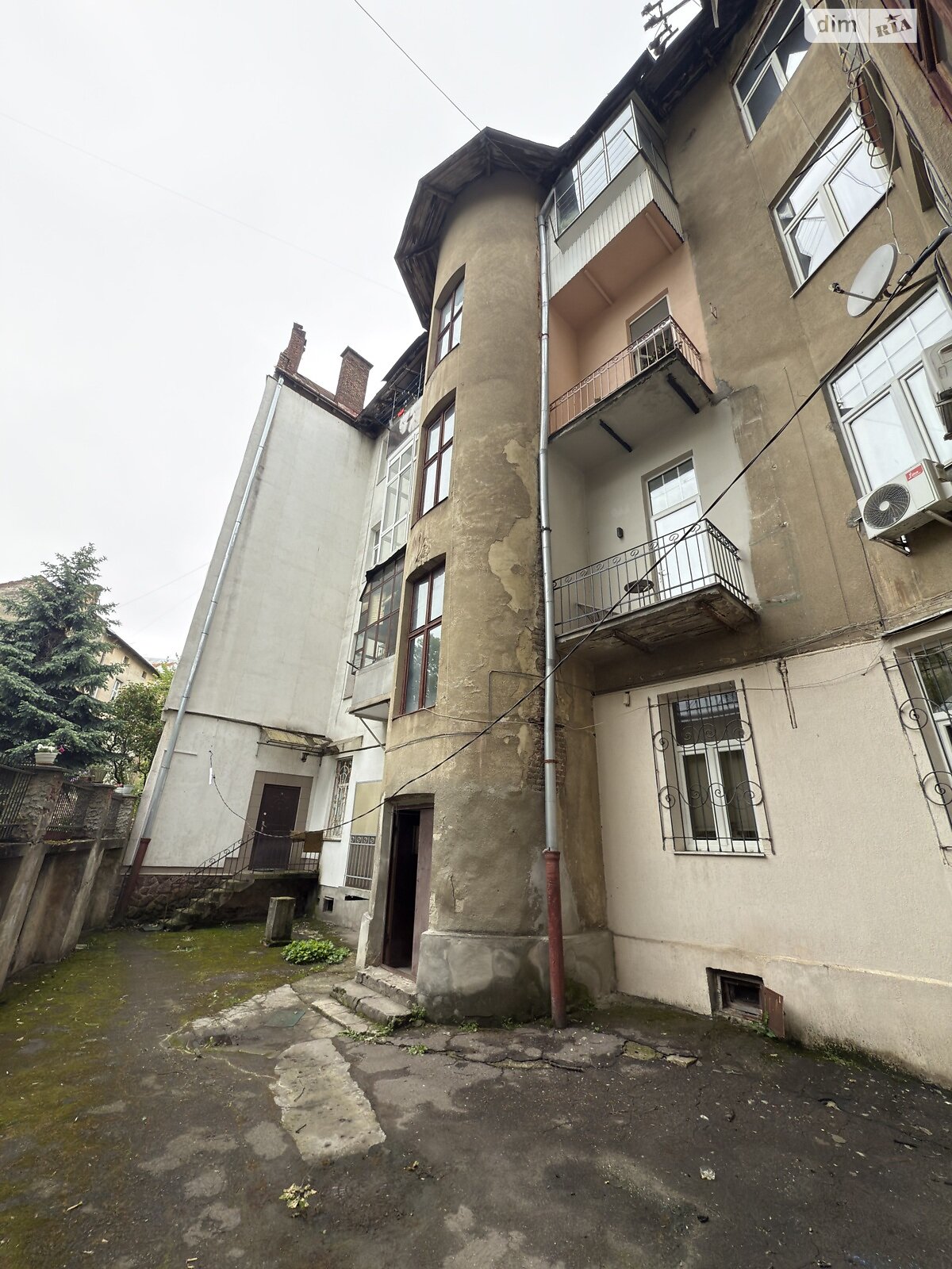 однокомнатная квартира в Львове, район Лычаков, на ул. Туган-Барановского в аренду на долгий срок помесячно фото 1 однокомнатная квартира в Львове, район Лычаков, на ул. Туган-Барановского в аренду на долгий срок помесячно фото 1