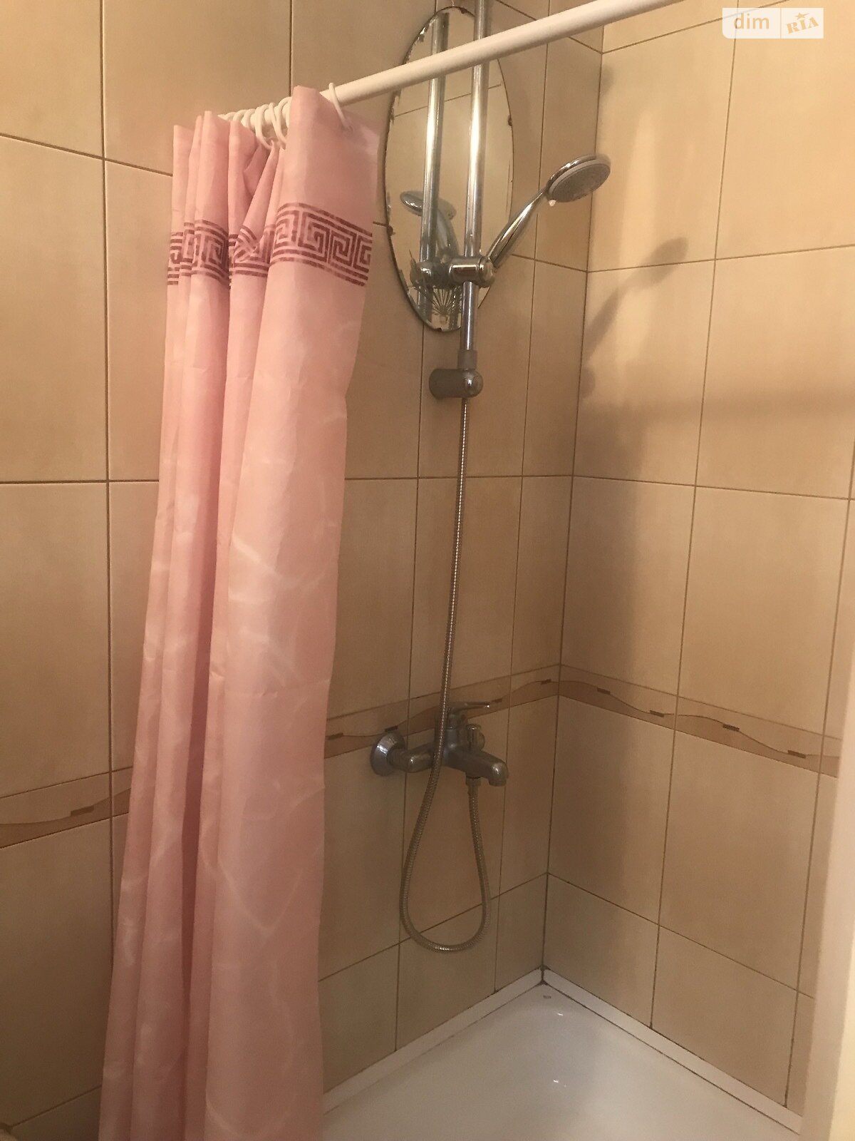 однокімнатна квартира в Львові, район Галицький, на вул. Зелена в довготривалу оренду помісячно фото 1 однокімнатна квартира в Львові, район Галицький, на вул. Зелена в довготривалу оренду помісячно фото 1