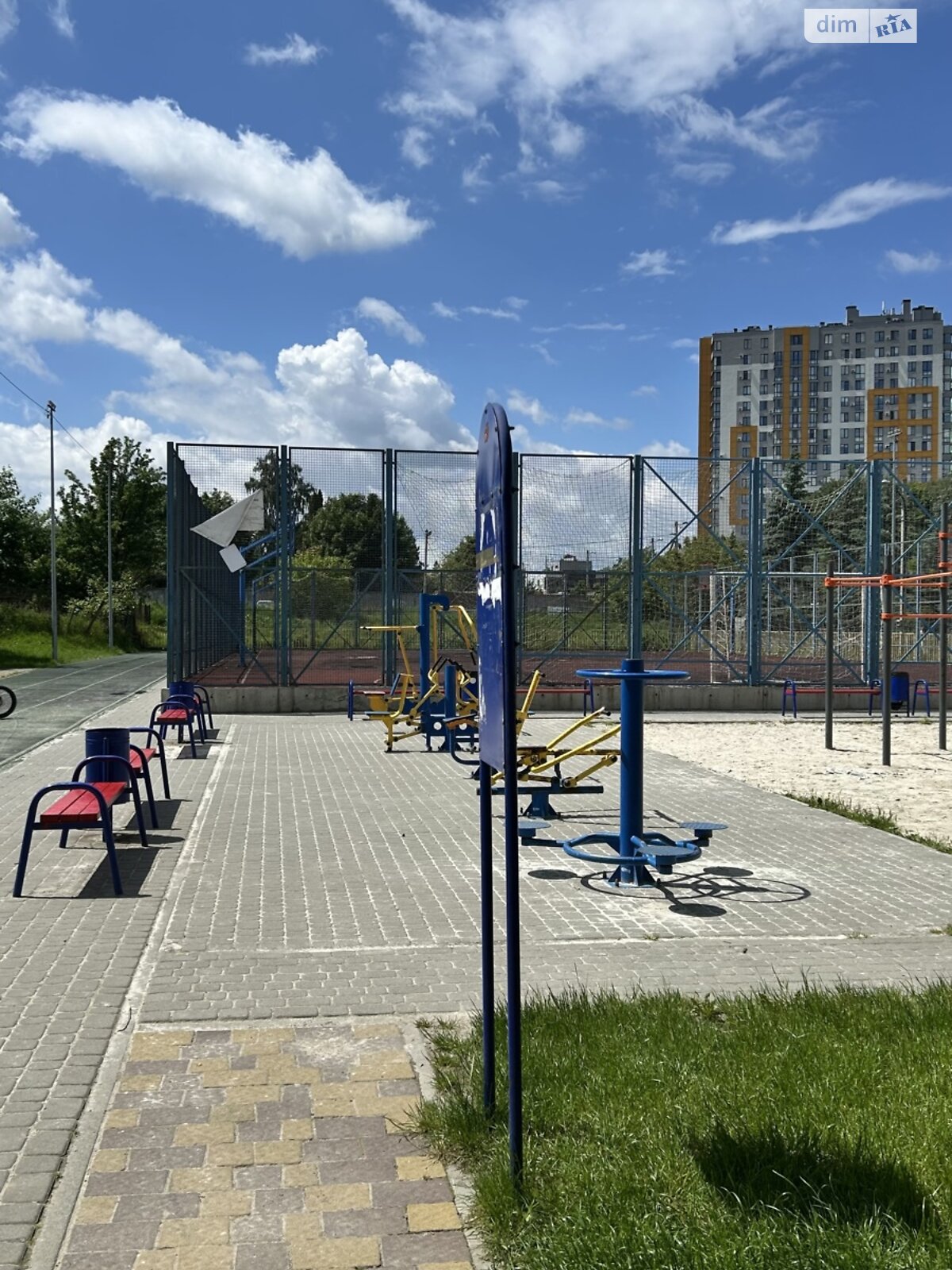 однокомнатная квартира в Львове, район Лычаковский, на ул. Глинянский Тракт в аренду на долгий срок помесячно фото 1 однокомнатная квартира в Львове, район Лычаковский, на ул. Глинянский Тракт в аренду на долгий срок помесячно фото 1