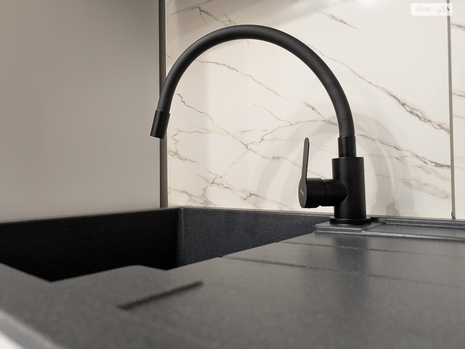 двокімнатна квартира в Львові, район Личаківський, на вул. Глинянський Тракт 1Е в довготривалу оренду помісячно фото 1