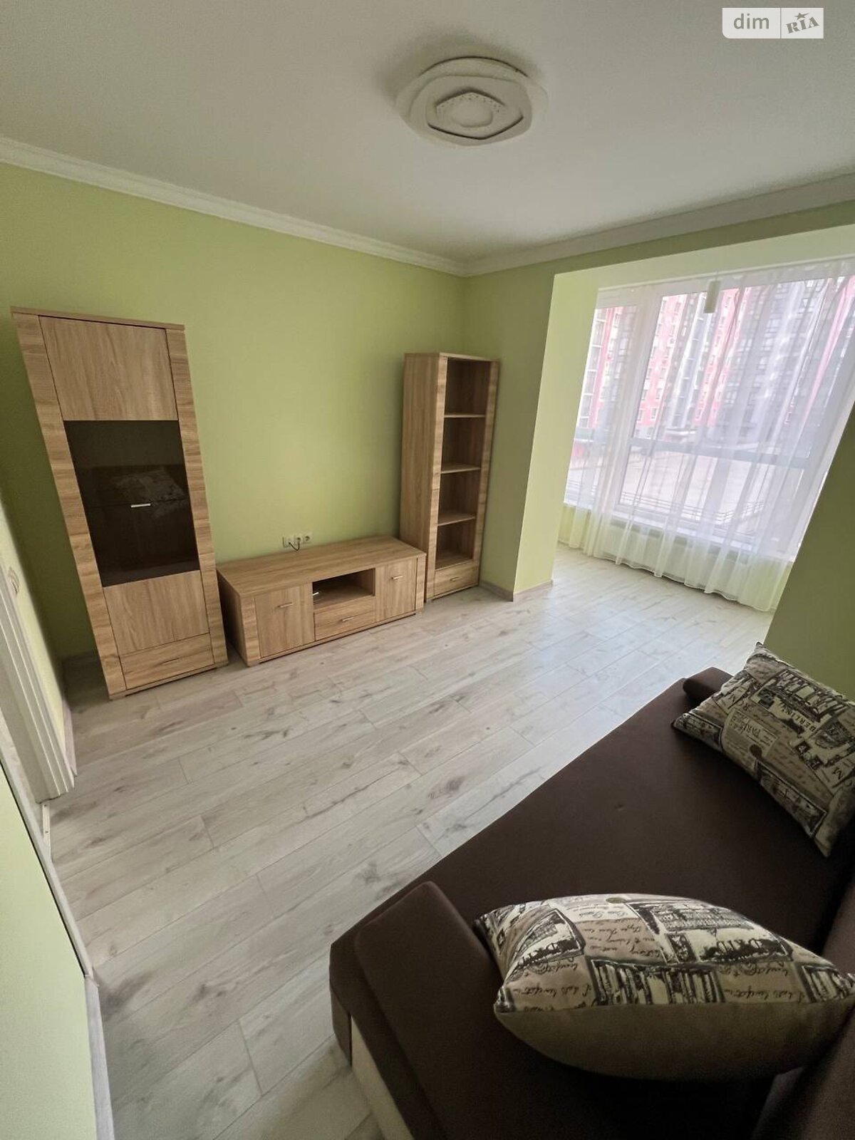 трехкомнатная квартира с мебелью в Львове, район Лычаковский, на ул. Хмельницкого Богдана 230А в аренду на долгий срок помесячно фото 1