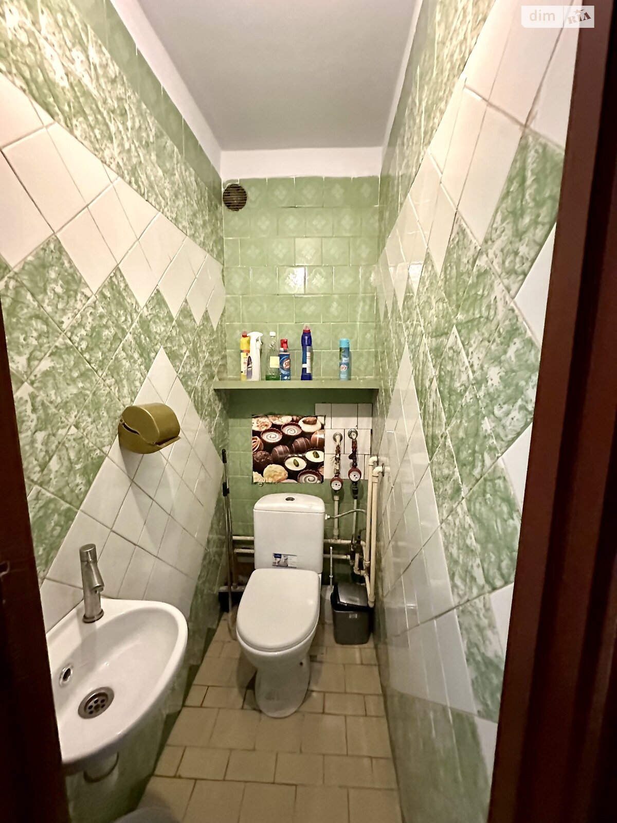 трехкомнатная квартира в Львове, район Лычаковский, на ул. Китайская 10 в аренду на долгий срок помесячно фото 1 трехкомнатная квартира в Львове, район Лычаковский, на ул. Китайская 10 в аренду на долгий срок помесячно фото 1