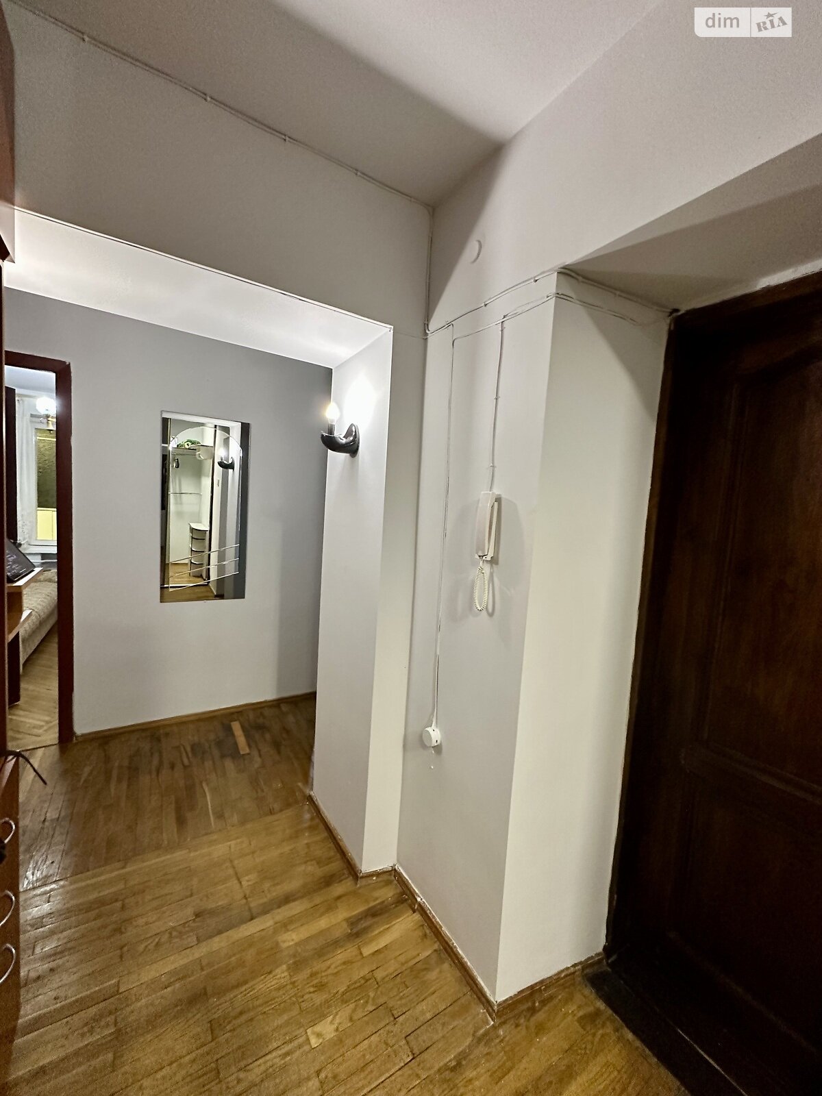 трехкомнатная квартира в Львове, район Лычаковский, на ул. Китайская 10 в аренду на долгий срок помесячно фото 1 трехкомнатная квартира в Львове, район Лычаковский, на ул. Китайская 10 в аренду на долгий срок помесячно фото 1