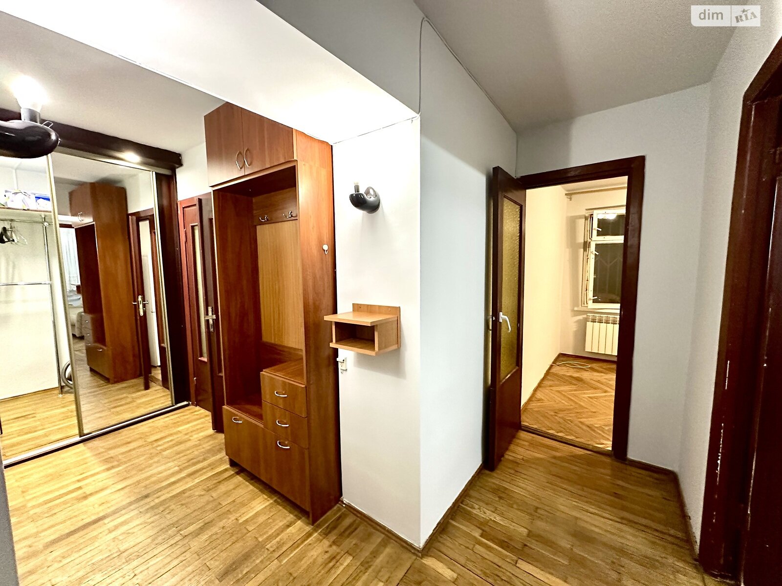 трехкомнатная квартира в Львове, район Лычаковский, на ул. Китайская 10 в аренду на долгий срок помесячно фото 1 трехкомнатная квартира в Львове, район Лычаковский, на ул. Китайская 10 в аренду на долгий срок помесячно фото 1